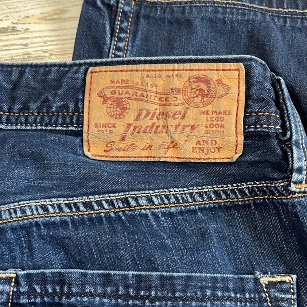 Diesel Larkee Regular Straight Jeans Size 32/26
